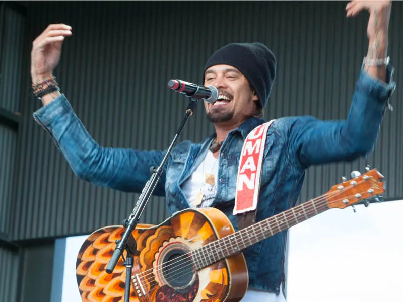 Michael Franti & Spearhead